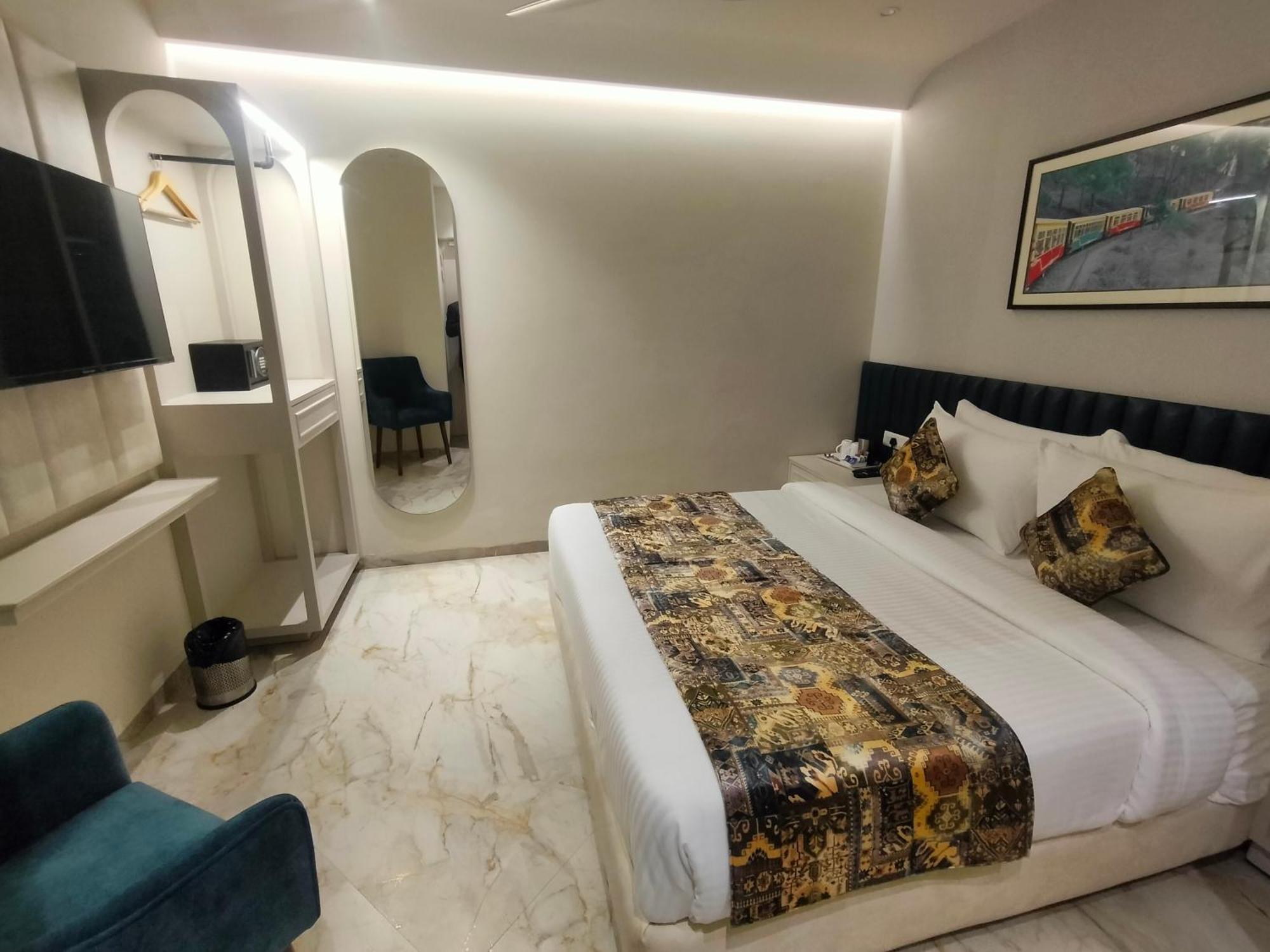Hiraya Hotels Mohali Kültér fotó