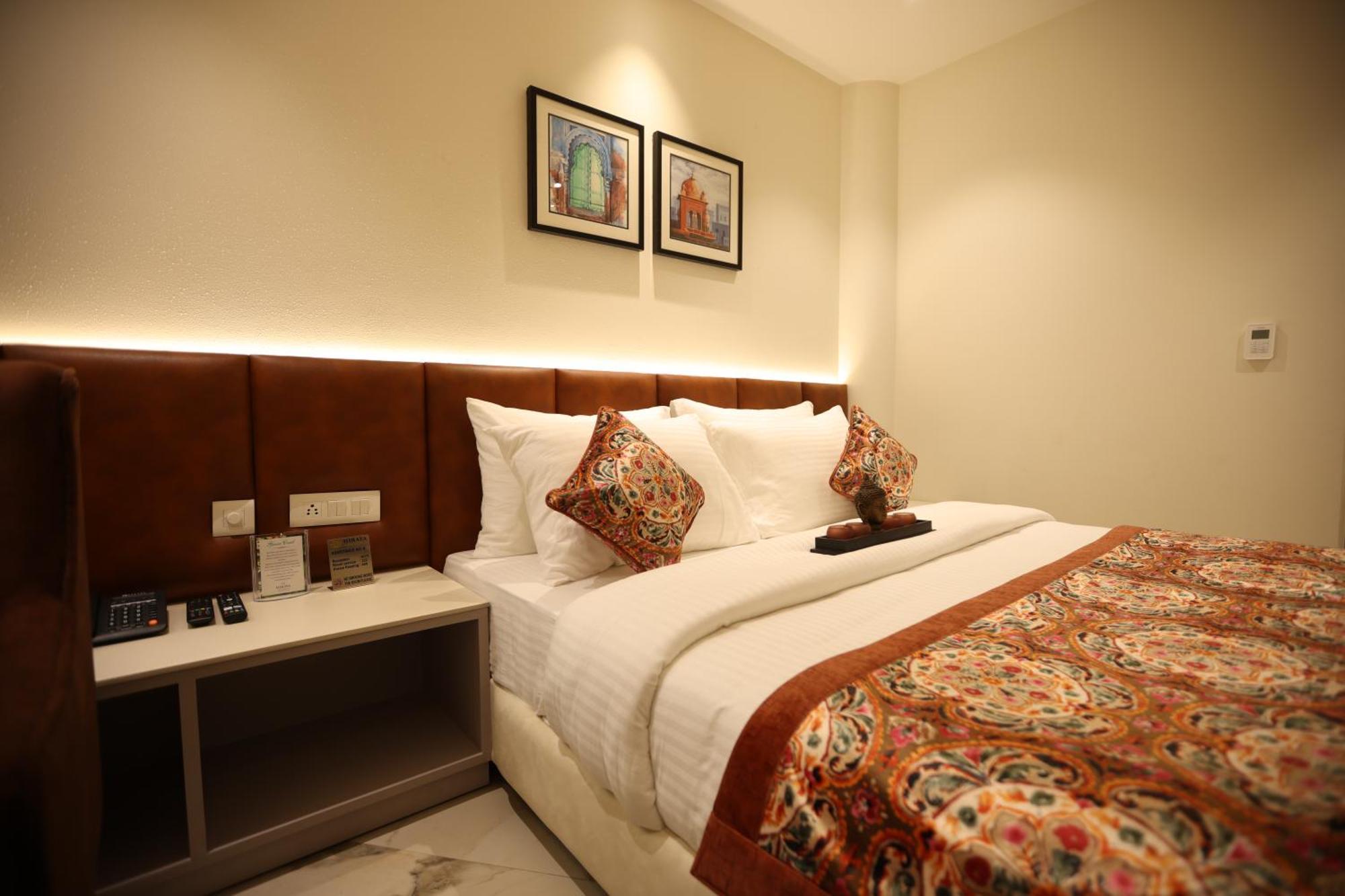 Hiraya Hotels Mohali Kültér fotó
