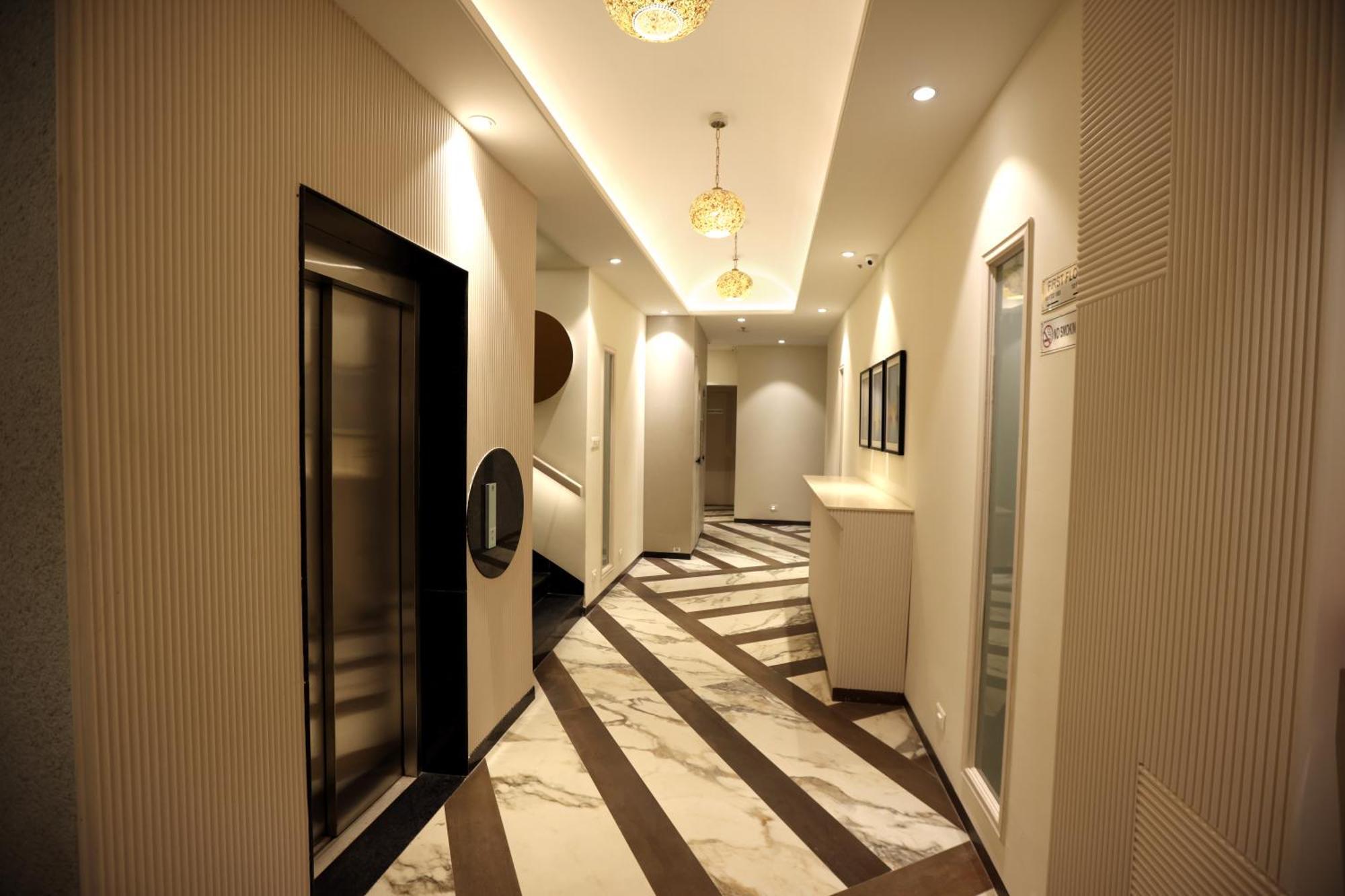 Hiraya Hotels Mohali Kültér fotó