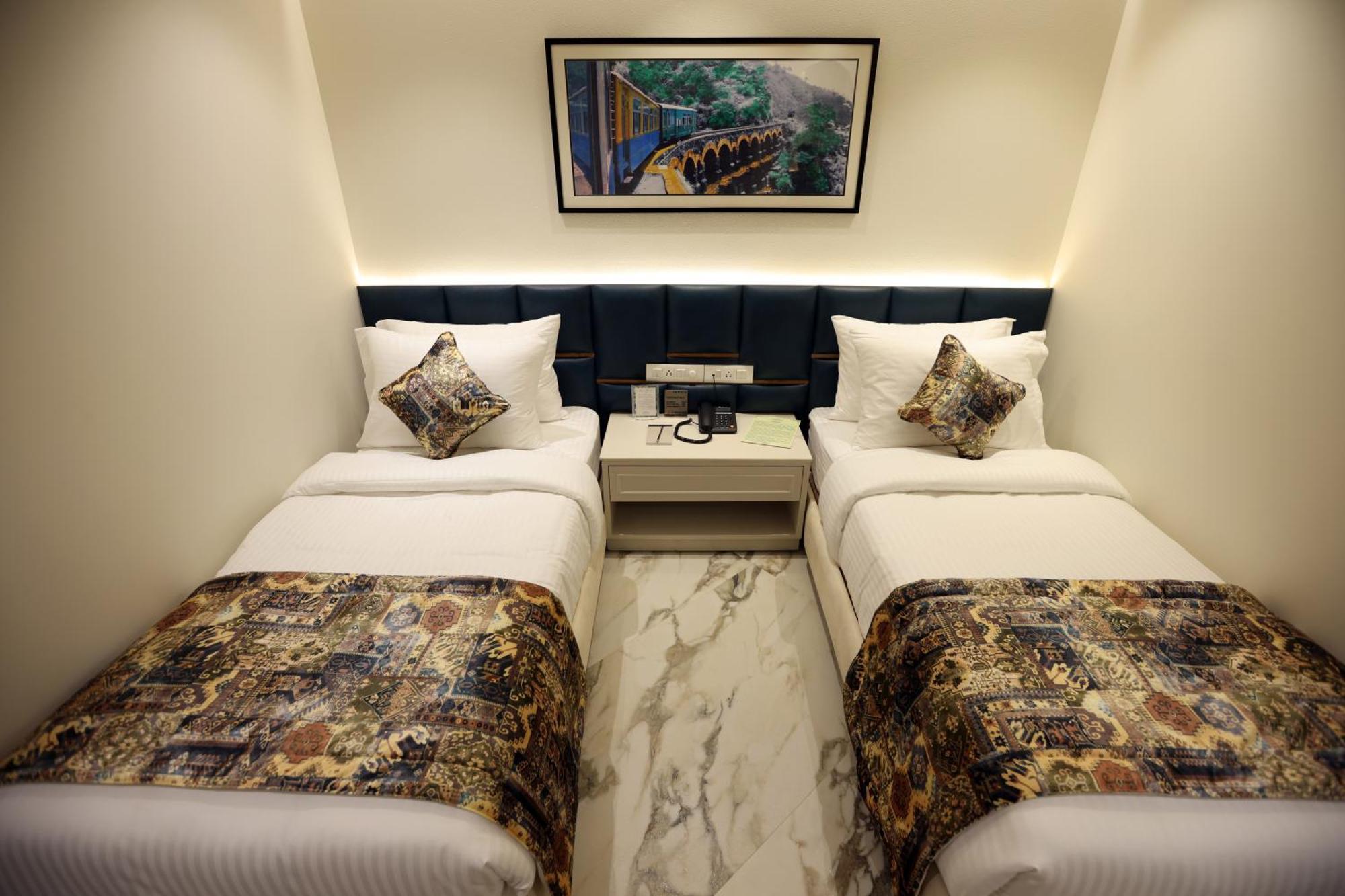 Hiraya Hotels Mohali Kültér fotó