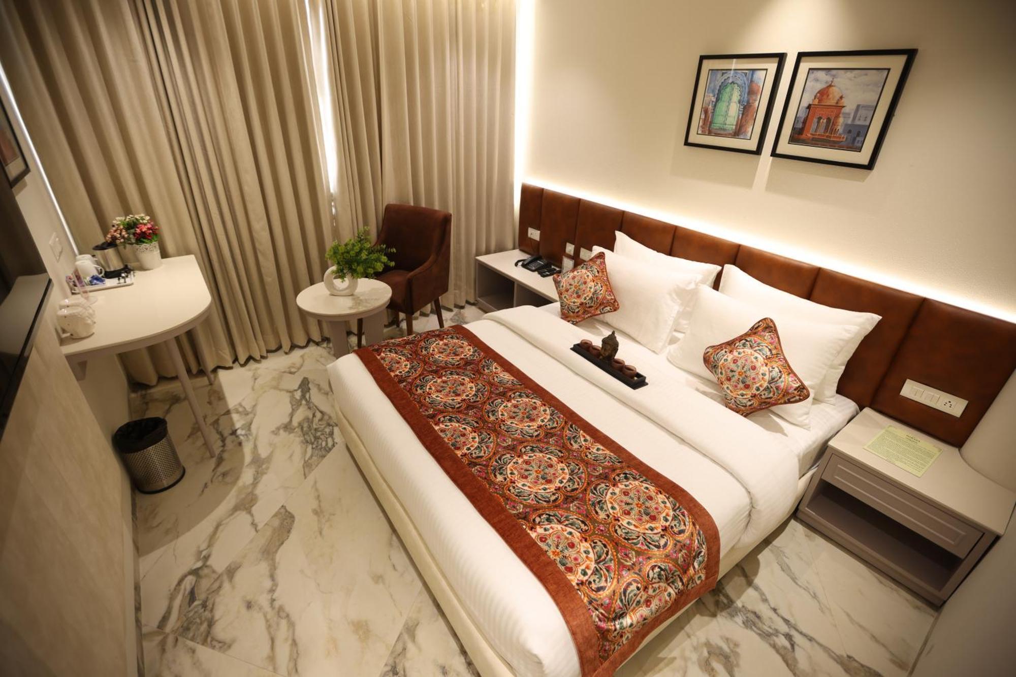 Hiraya Hotels Mohali Kültér fotó